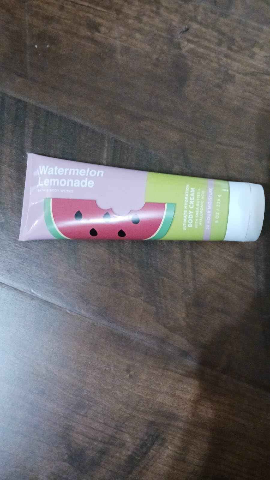 Bath and Body Works Gift Set of of 2 - 8 oz Body Cream - (Watermelon Lemonade)
