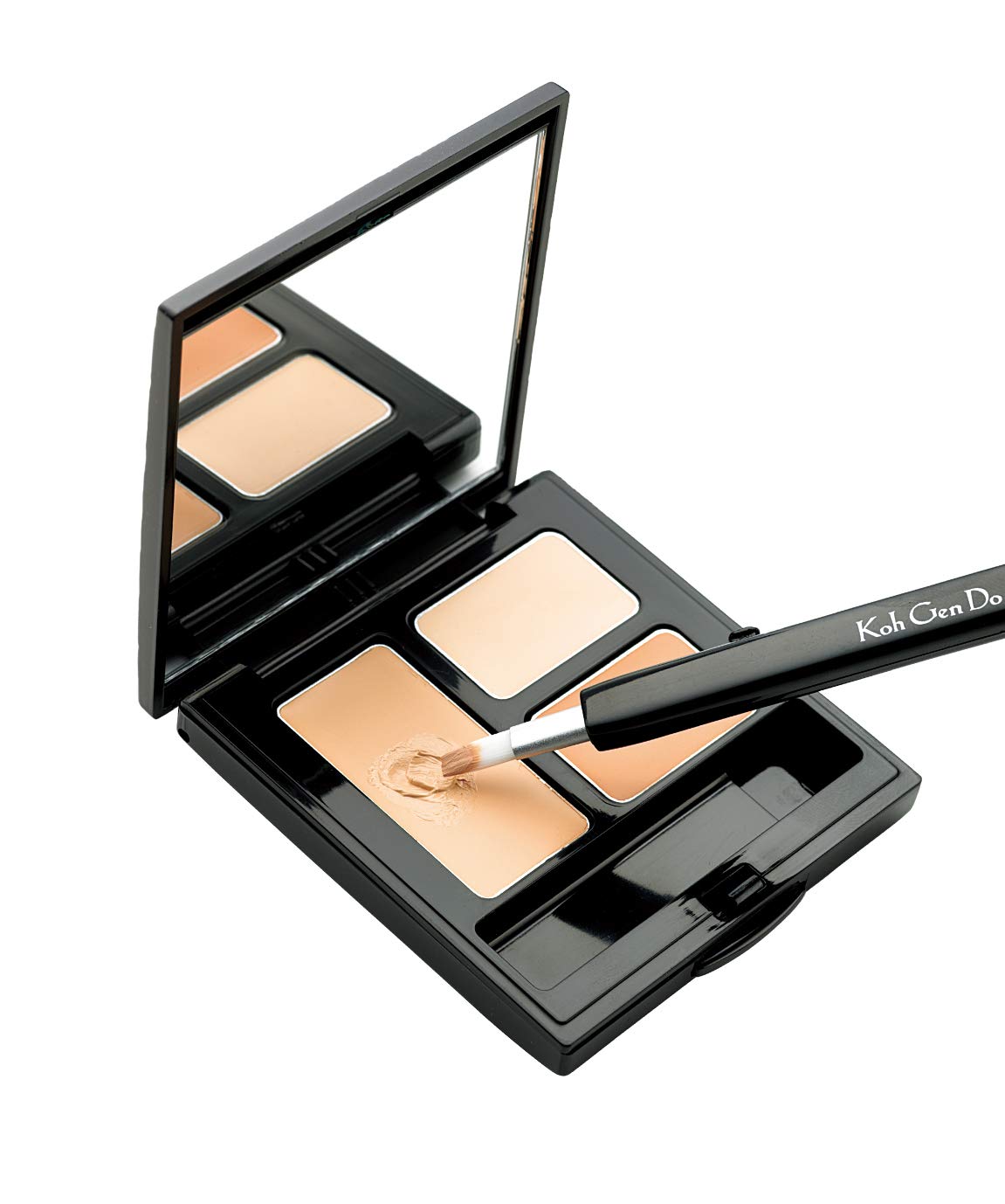 Koh Gen Do Perfect Match Moisture Concealer: Radiant Perfection with All-Day Coverage and Continuous Benefits - Featuring 3 Blendable Shades in One Compact