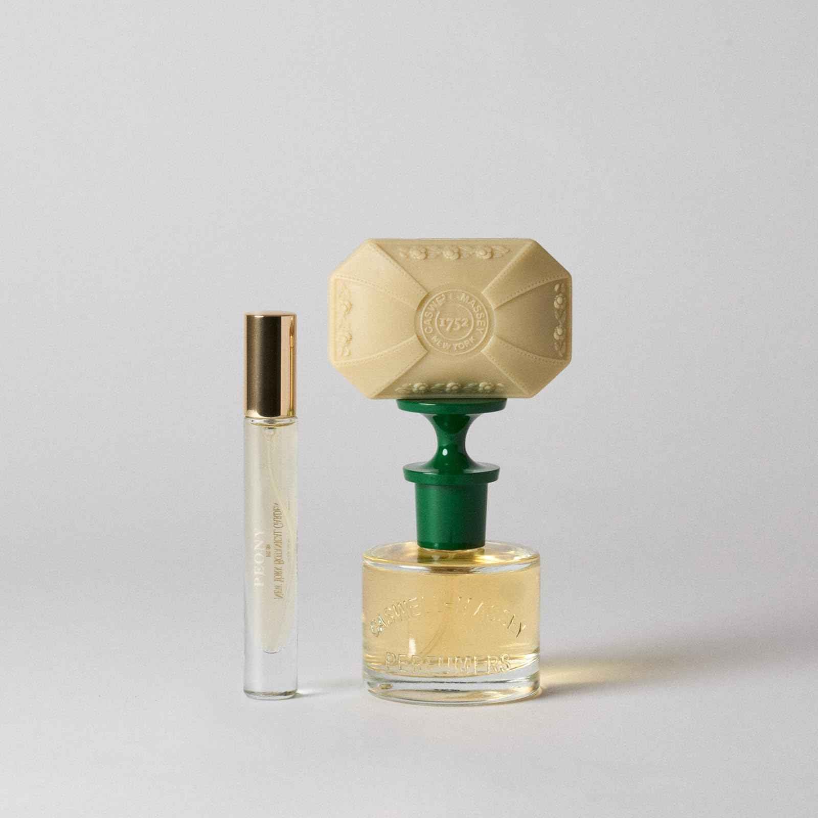 Caswell-Massey Peony Perfume Spray, Sweet Floral Scent for Women with Wild Berry and Amber, Made in USA, 0.25 Oz