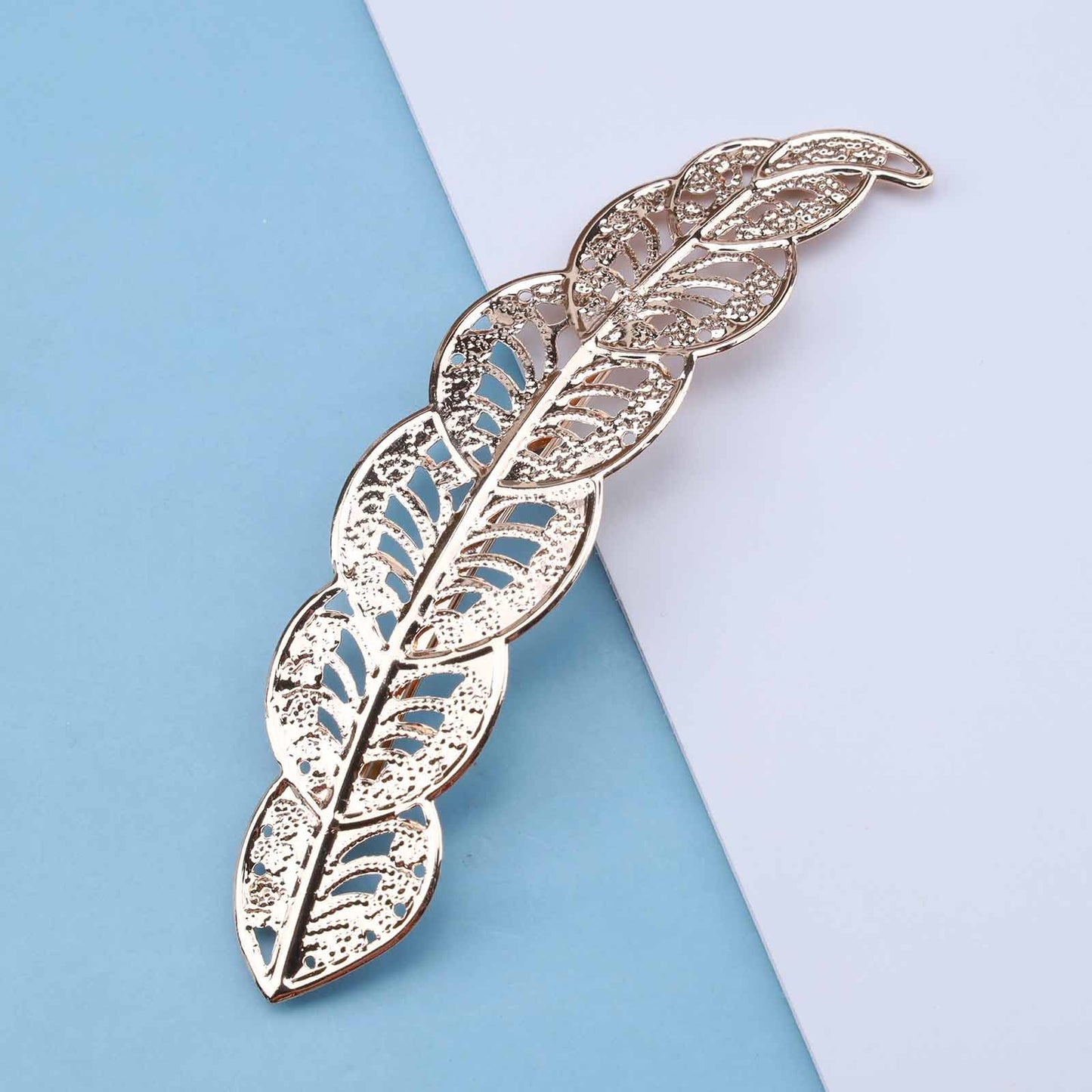 Yheakne Boho Leaf Hair Clip Metal Leaf Hairclips Barrette Gold Vintage Hair Barrette Pins Decorative Bobby Pin Alloy Minimalist Hair Accessories for Women and Girls Gifts (Gold)