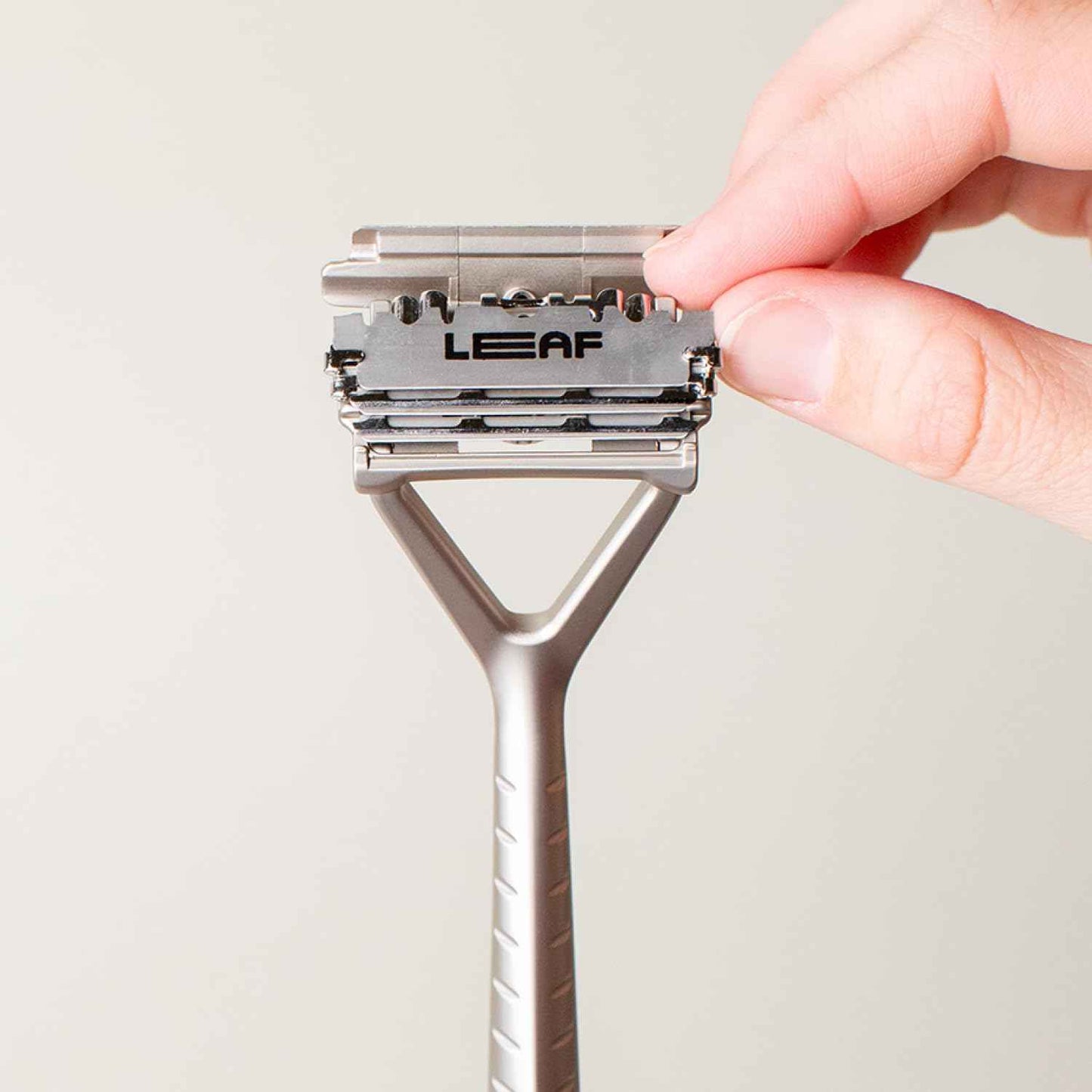 Leaf Shave | Leaf Single-Edge Safety Razor Blades, Platinum-Coated Stainless Steel Refills Compatible with Twig & Thorn Razor, and Dermaplaner, 200 Count