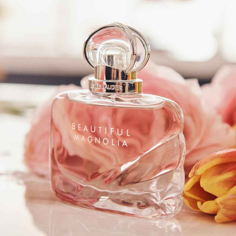 Estée Lauder Beautiful Magnolia Eau de Parfum Spray with Notes of Lush Magnolia, Solar Gardenia, Warm Woods & Luminous Musk | Perfumes for Women, Travel Size, 0.34 Fl Oz