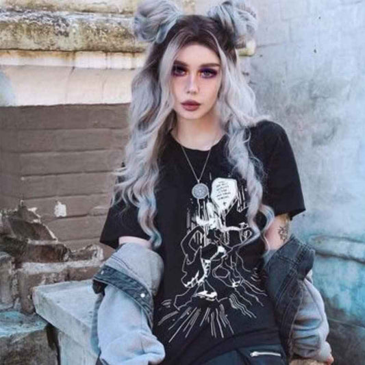 Kalisa Long Wavy Ombre Black to Grey Lace Front Wig Middle Part Body Wavy Silver Grey Synthetic Wig Heat Resistant Fiber Makeup Wig for Women 24 Inches