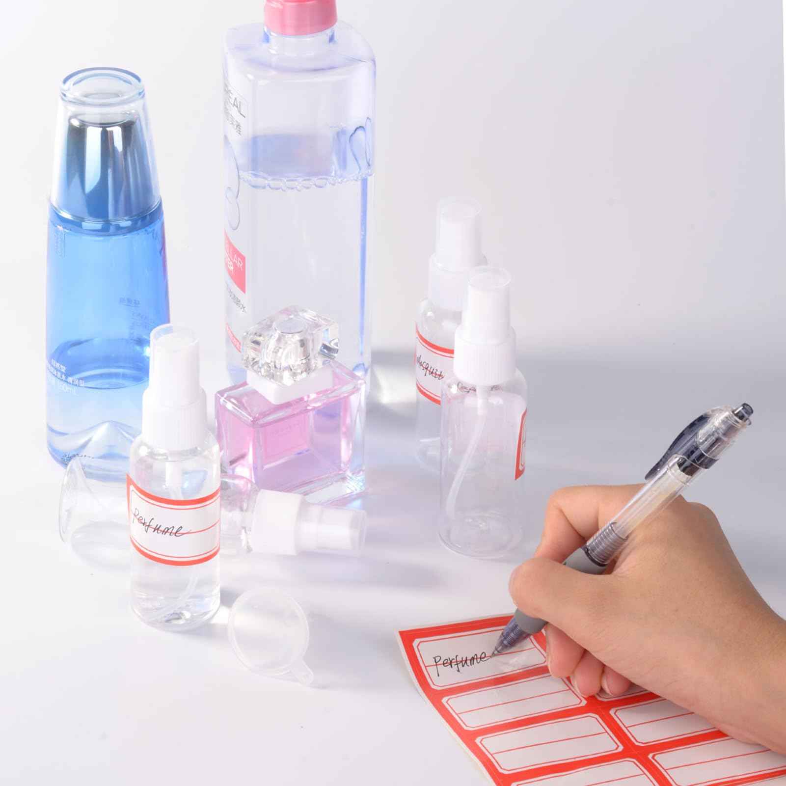 Spray Bottle, 2oz/50ml Small Plastic Fine Mist Spray Bottles, Mini Empty Travel Bottles with Funnels and Labels 20 Pack