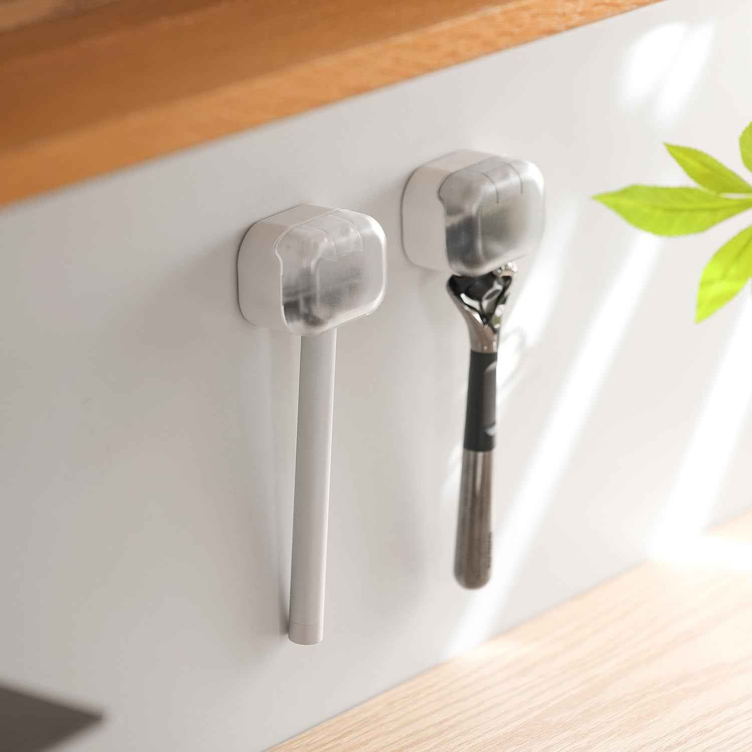 BEZOX Wall Mounted Razor Holder (2-Pack) – Auto-Closing Dust Cover, No-Drill Adhesive Mount Razors Hanger for Shower & Bathroom – Sleek Razor Stand for Men, Safety Razor Organizer with Secure Hooks
