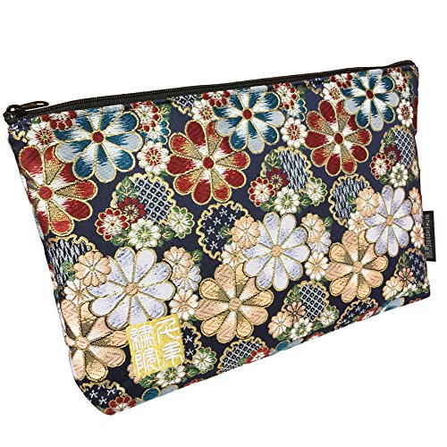 Brocade zipper pouch, lined with Nishijin brocade, size M. (Saikaranman)