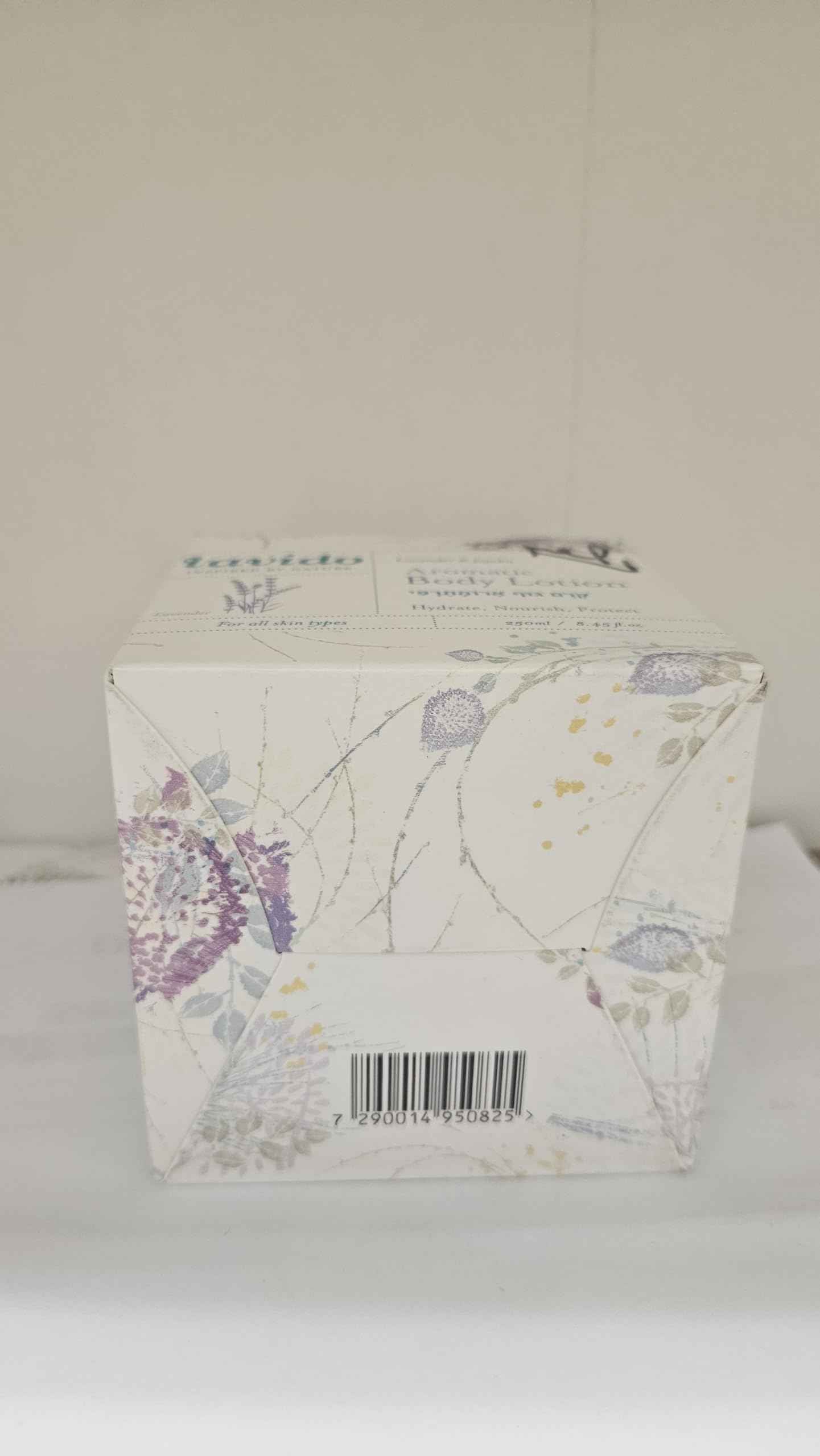 Lavido - Natural Aromatic Body Lotion | Non-Toxic, Clean Skincare (Lavender, 8.45 fl oz | 250 ml)