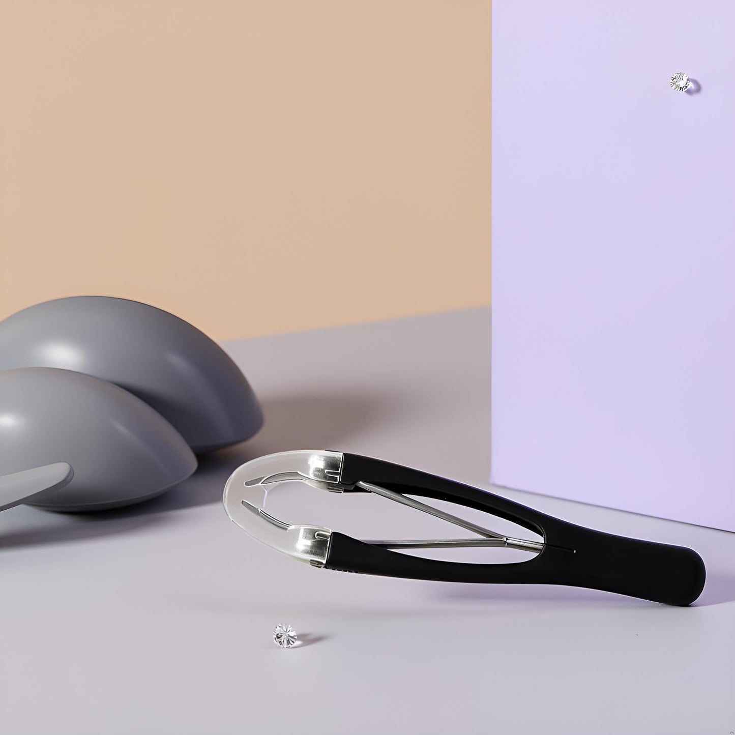 Black Automatically Retractable Eyebrow Tweezers Stainless Steel Tweezers for Women Facial Hair and Ingrown Hair Removal Hair Removal Tweezer Shave and Hair Removal