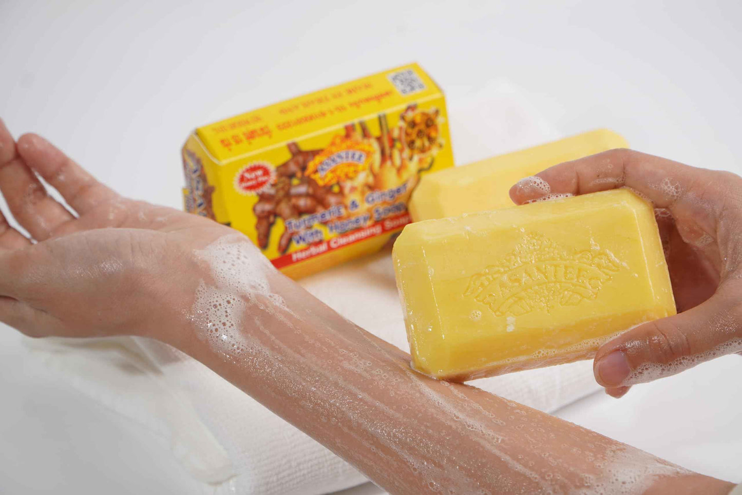 ASANTEE Turmeric & Ginger With Honey Cleansing Soap (Pack of 3)