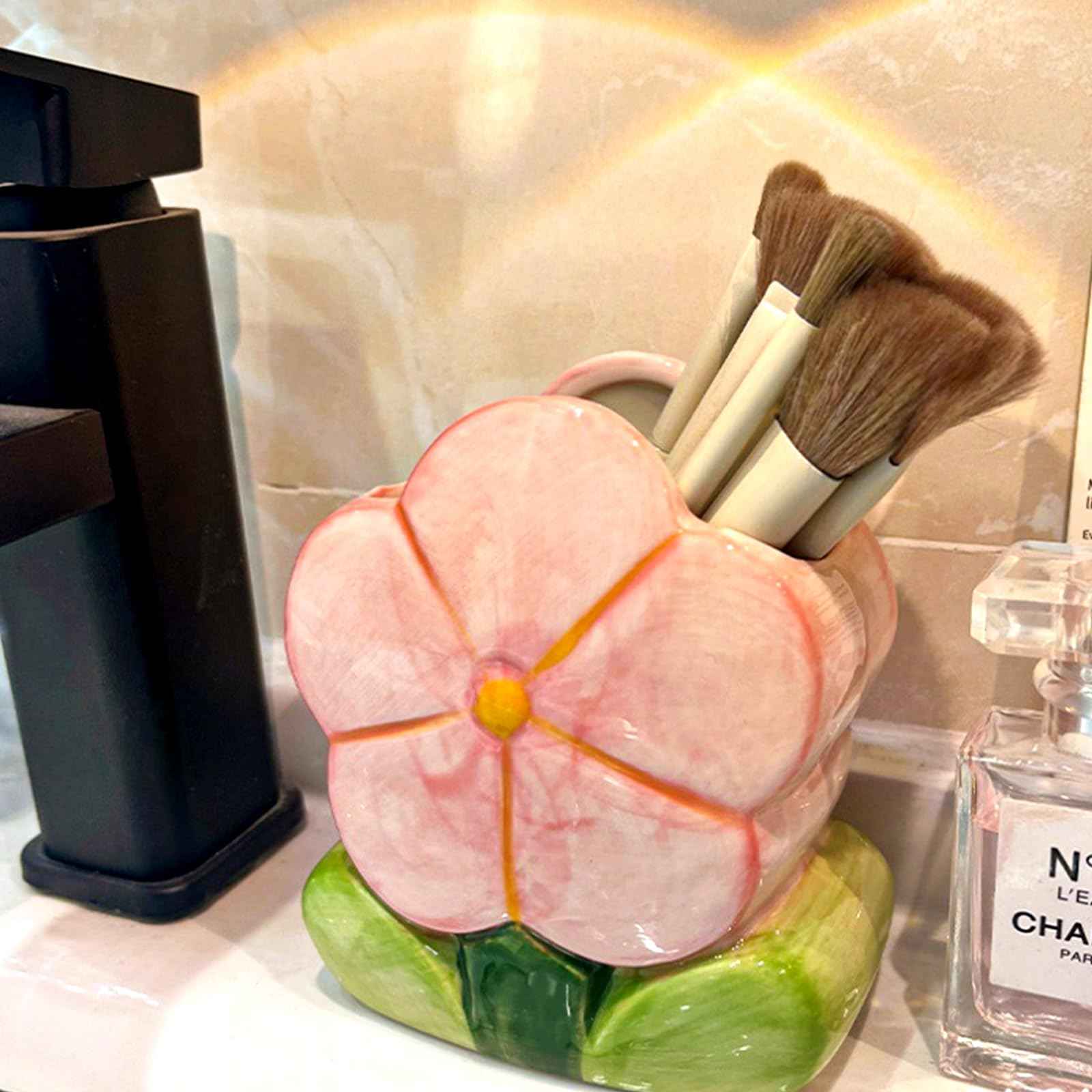 TANG SONG Ceramic Bloom Five Petals Make up Brush Holder Flower Cosmetic Storage Box Pen and Pencil Holder Desktop Organizers (Pink)