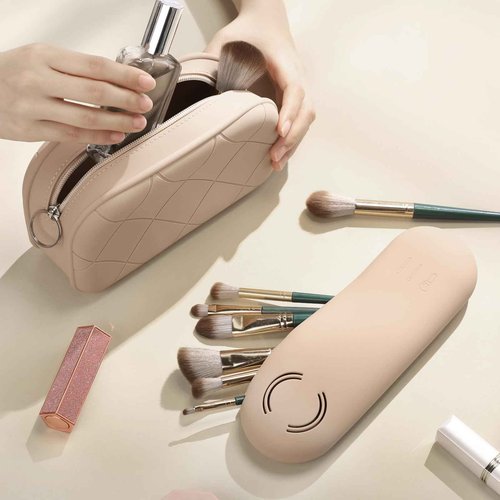 Dansydaisy 2 Pcs Silicone Portable Travel Makeup Bag,Soft Silicone Waterproof Toiletry Cosmetic Bag for Women Zipper Closure Organizer Makeup Case