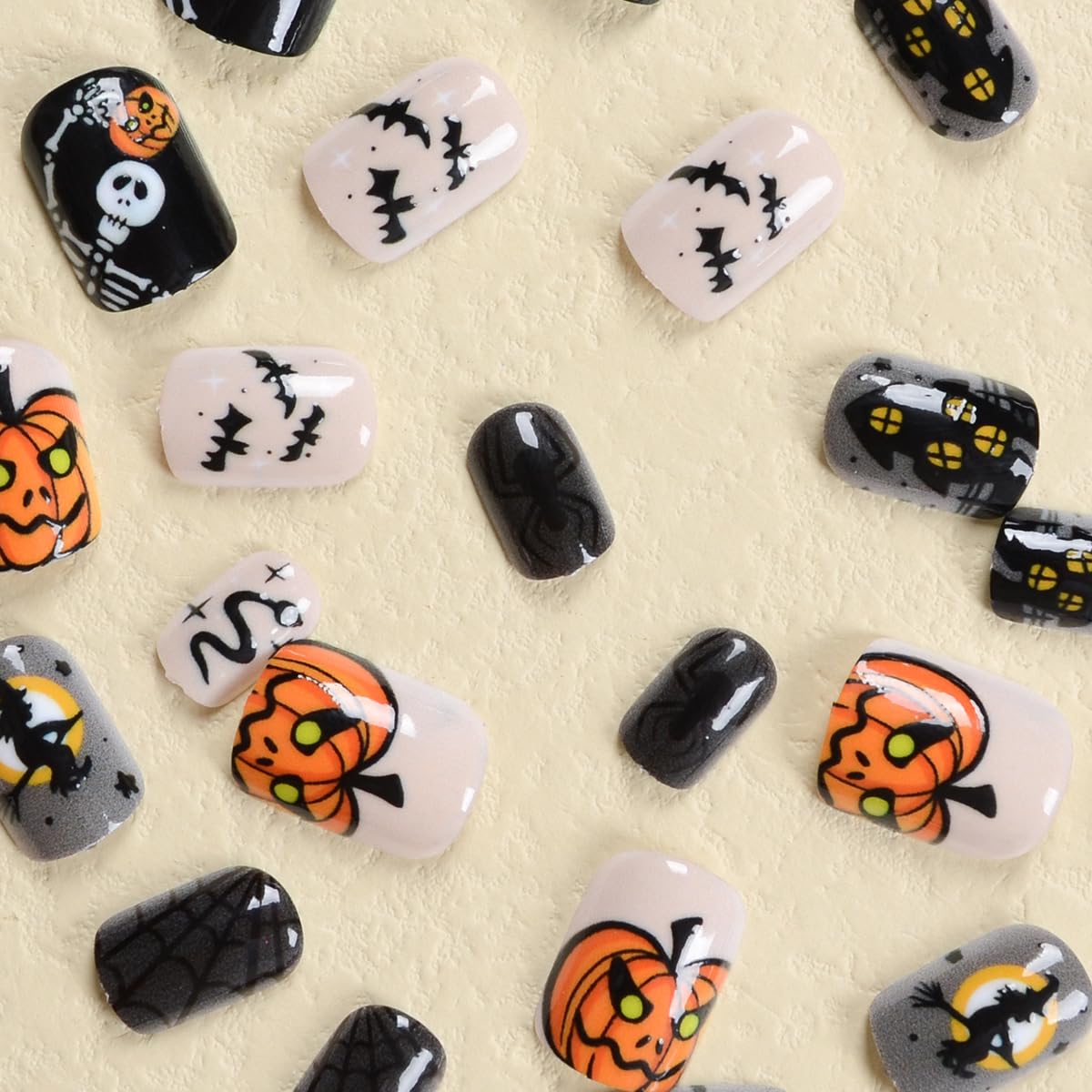 Halloween Press on Nails Short Square Fake Nails Horror Pumpkin Ghost Spider Full Cover Glue on Nails with Snake Black Spider Web Star Design Artificial False Nails Stick on Nails for Women DIY,24Pcs