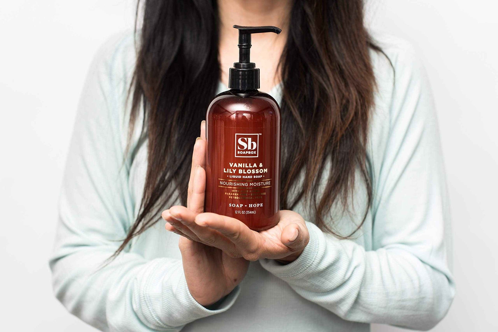 Soapbox Vanilla & Lily Blossom Liquid Hand Soap to Nourish & Add Moisture to Skin, Packed With Shea Butter to Lock-In Moisture - 1 x 340g