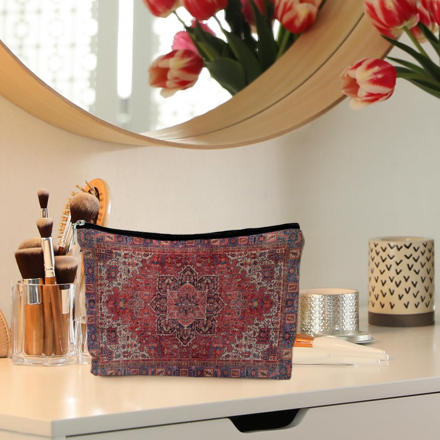 RYYCDOI Traditional Red Rug Style Makeup Bag, Vintage Ethnic Pattern Cosmetic Bag Gifts for Women Friends, Boho Tapestry Pouch