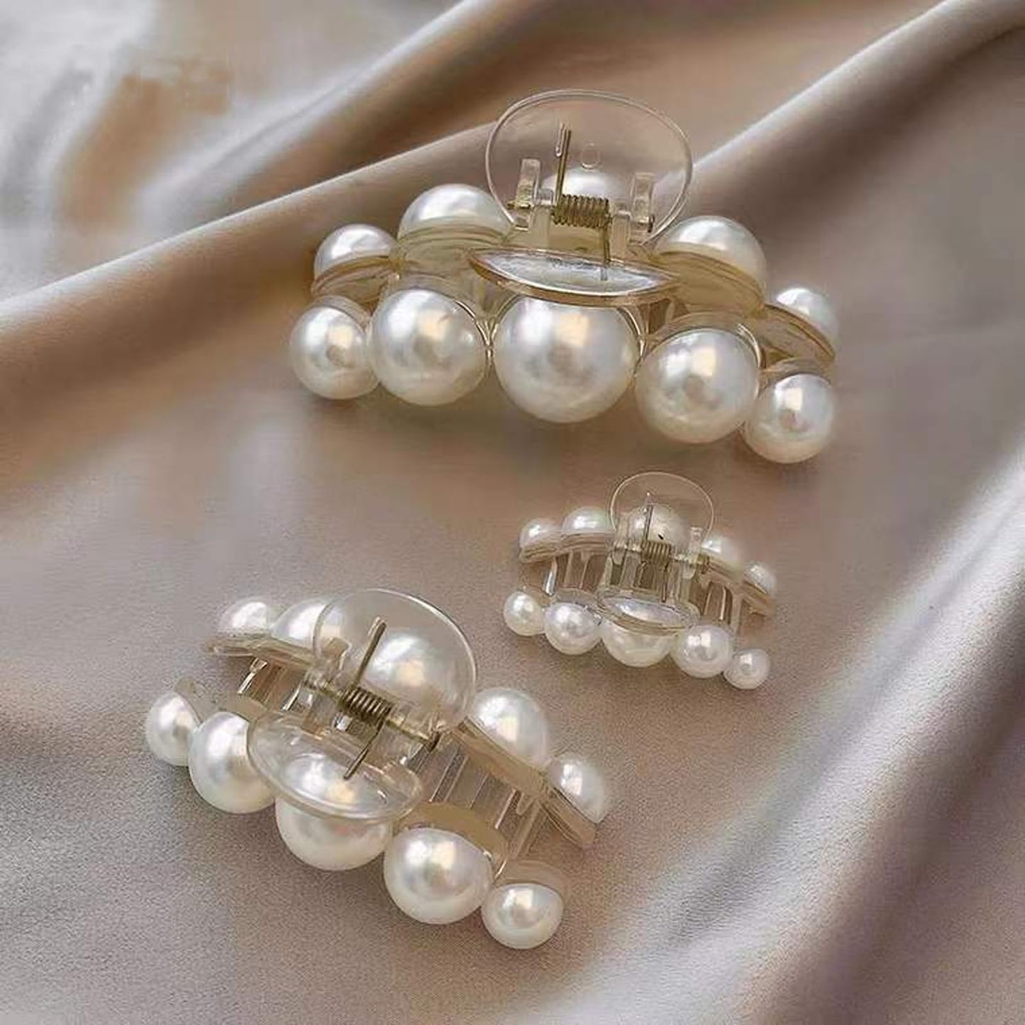 Agirlvct Pearl Hair Clip,Styling Hair Clips Strong Hold Jaw Clips,Big Pearl Hair Claw Clips Barrettes Nonslip Hair Accessories Birthday Valentine's Day Gift for Women Girls Daughter Girlfriend(6 Pack)