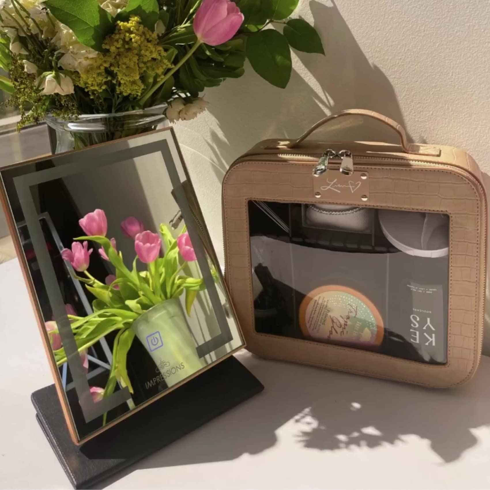 Impressions Vanity Liane V. Travel Makeup Bag, Cosmetic Case Makeup Organizer with Waterproof and Transparent Window, Makeup Vanity Bags with Adjustable Dividers and Faux Leather (Beige)