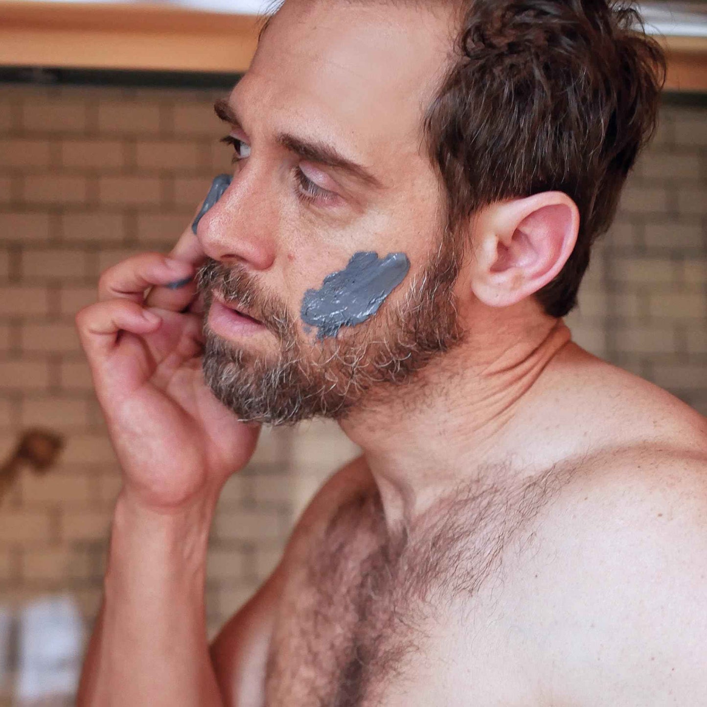 Particle Mineral Face Mask for Men, Hydrating and Deep Cleansing Clay with Charcoal, Aloe Vera, Panthenol & Dead Sea Minerals, Men's Cleanser, Refreshing Weekly Skin Care Routine, 3.38 FL OZ