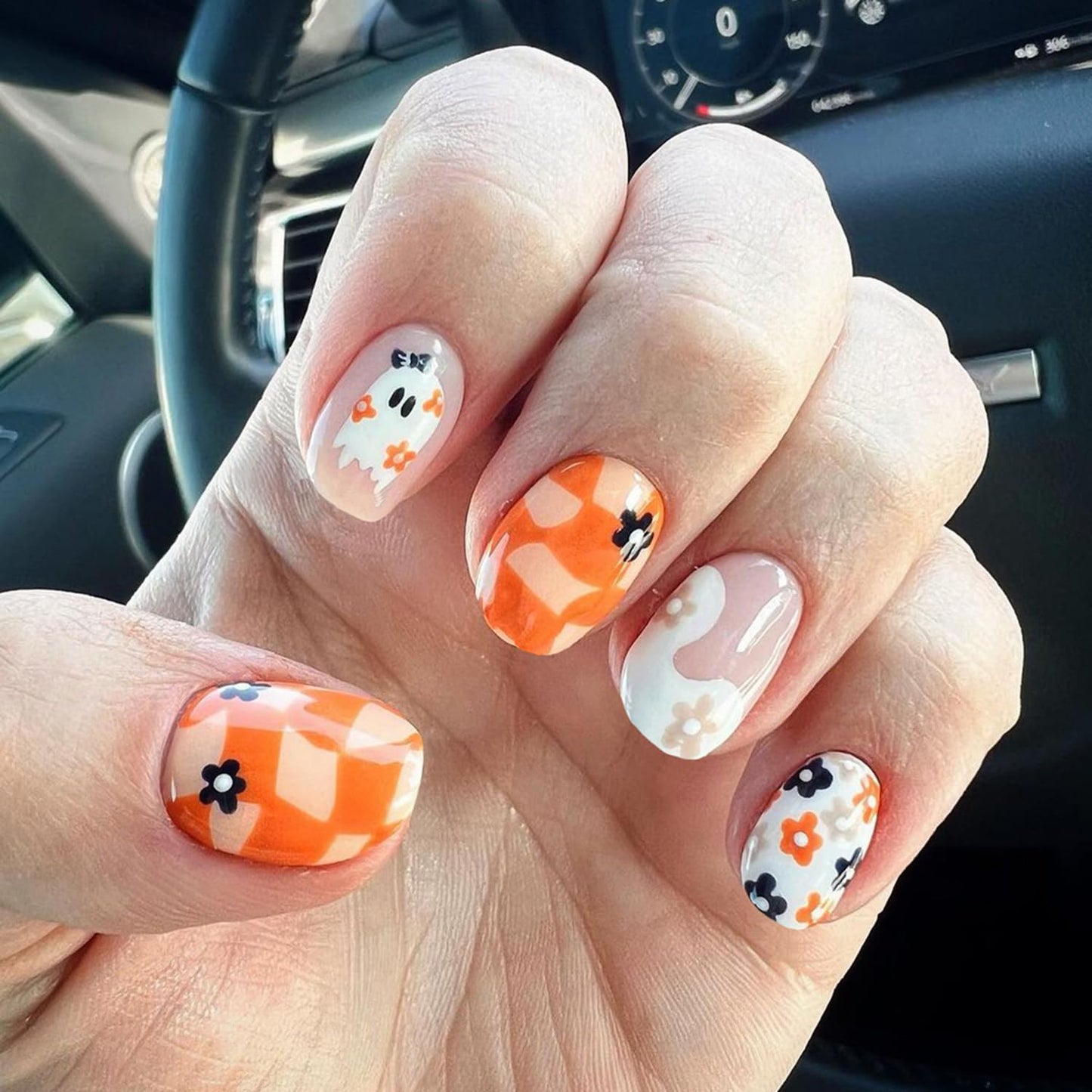 LRKNNO 24Pcs Halloween Square Press on Nails Short Acrylic Nails with Cute Ghost Flower Design Yellow and White Full Cover False Nails