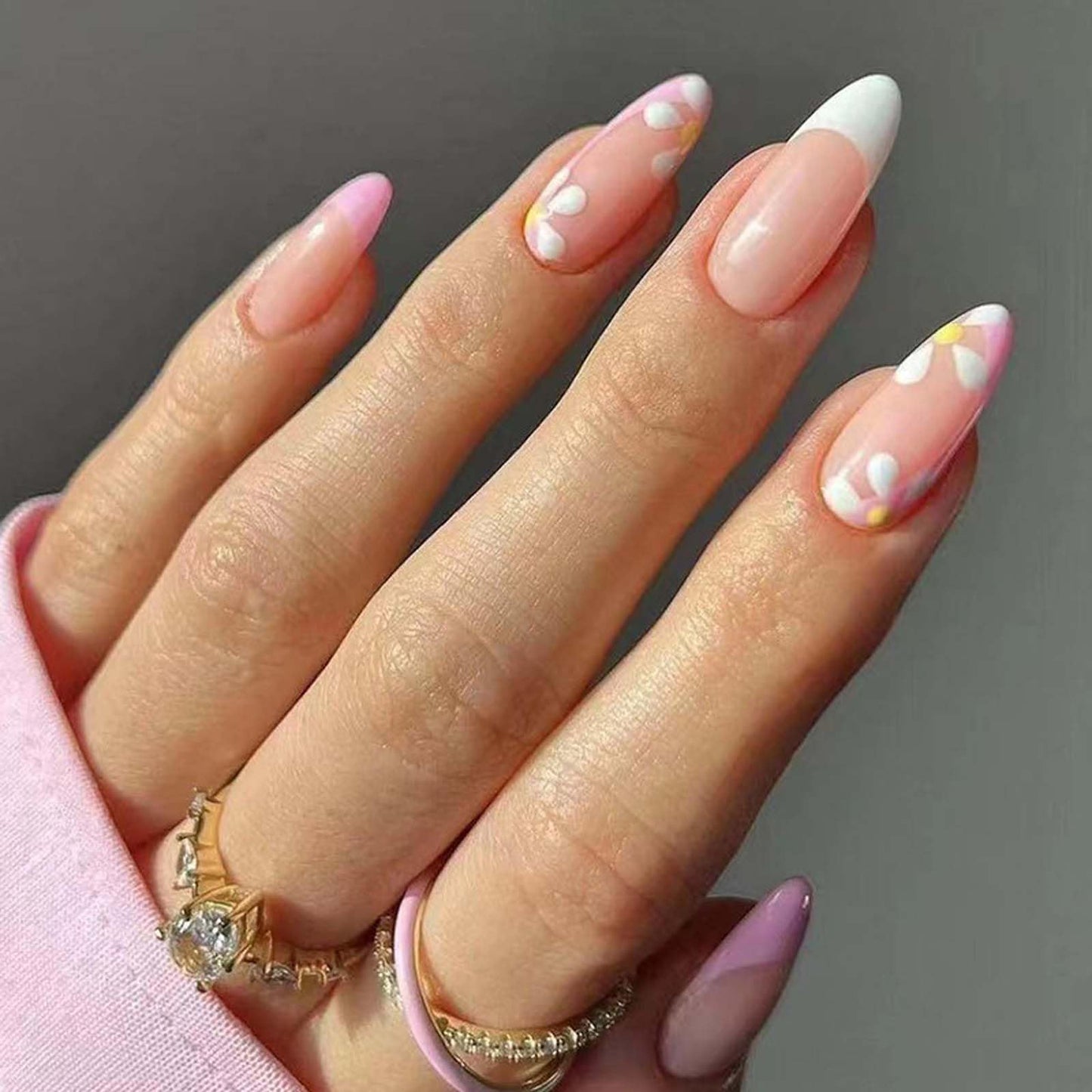 Almond Shaped Press on Nails Medium Almond Fake Nails with Little fresh Flower Design Acrylic Glue on Nails for Women Girls Full Cover Artificial False Stick on Nail for Daily Wear Wedding 24Pcs