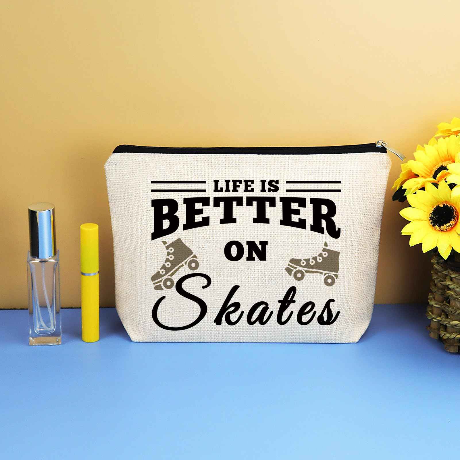 Roller Skater Gift Skates Makeup Bag Roller Skating Lover Gift for Girls Women Cosmetic Bag Skate Lover Gift Skating Team Gift Best Friend Daughter Birthday Christmas Gift Figure Skating Gift
