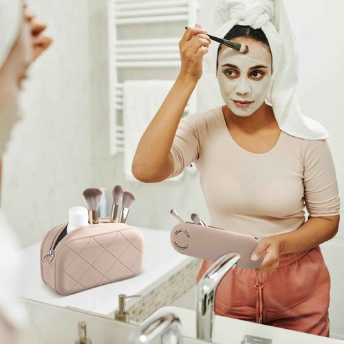 Dansydaisy 2 Pcs Silicone Portable Travel Makeup Bag,Soft Silicone Waterproof Toiletry Cosmetic Bag for Women Zipper Closure Organizer Makeup Case