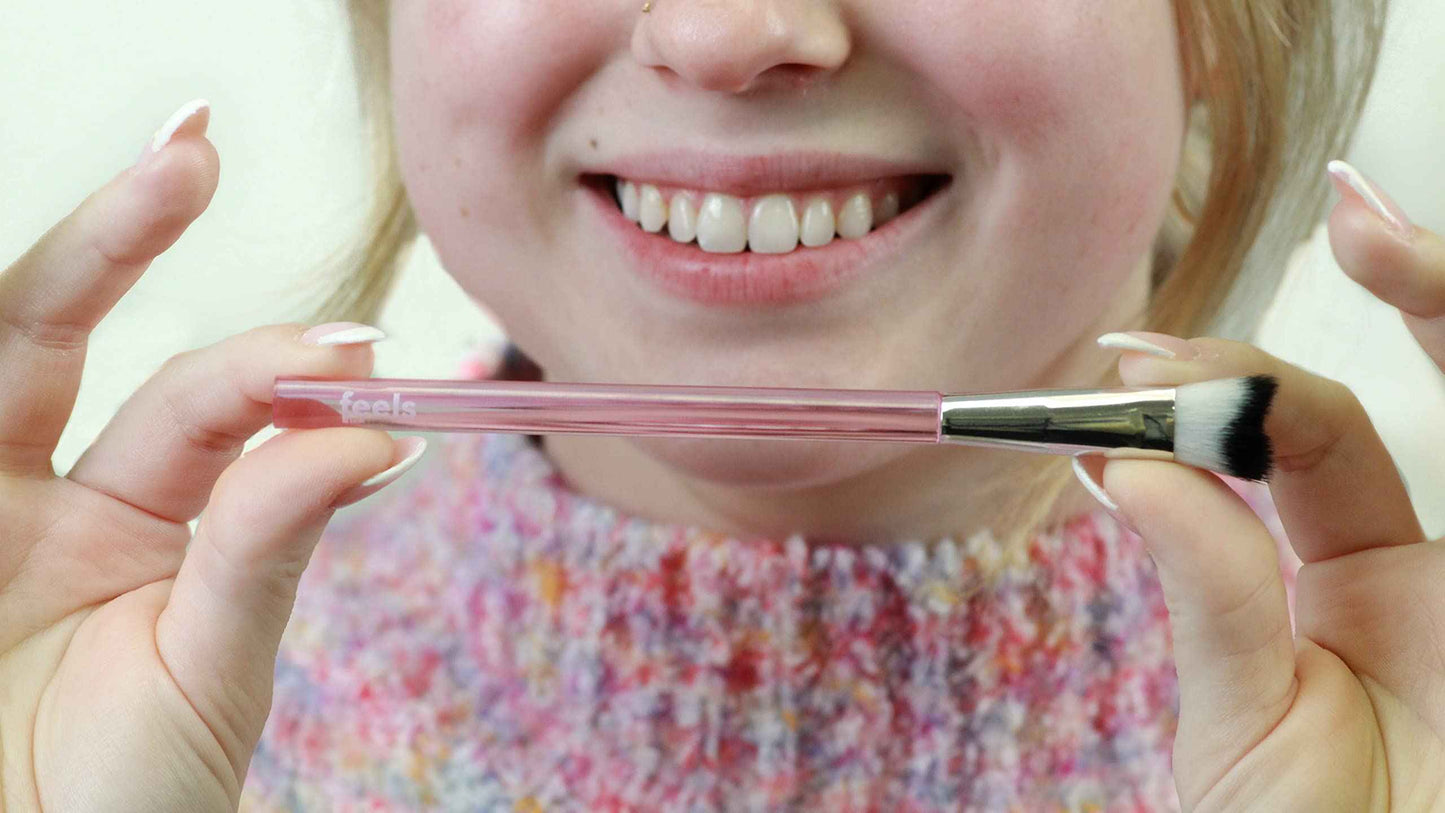 Feels Lash Cleaning Brush Eyelash Extensions Shampoo Brush Soft Curved Fluffy Cleansing (10 pack, Pink)