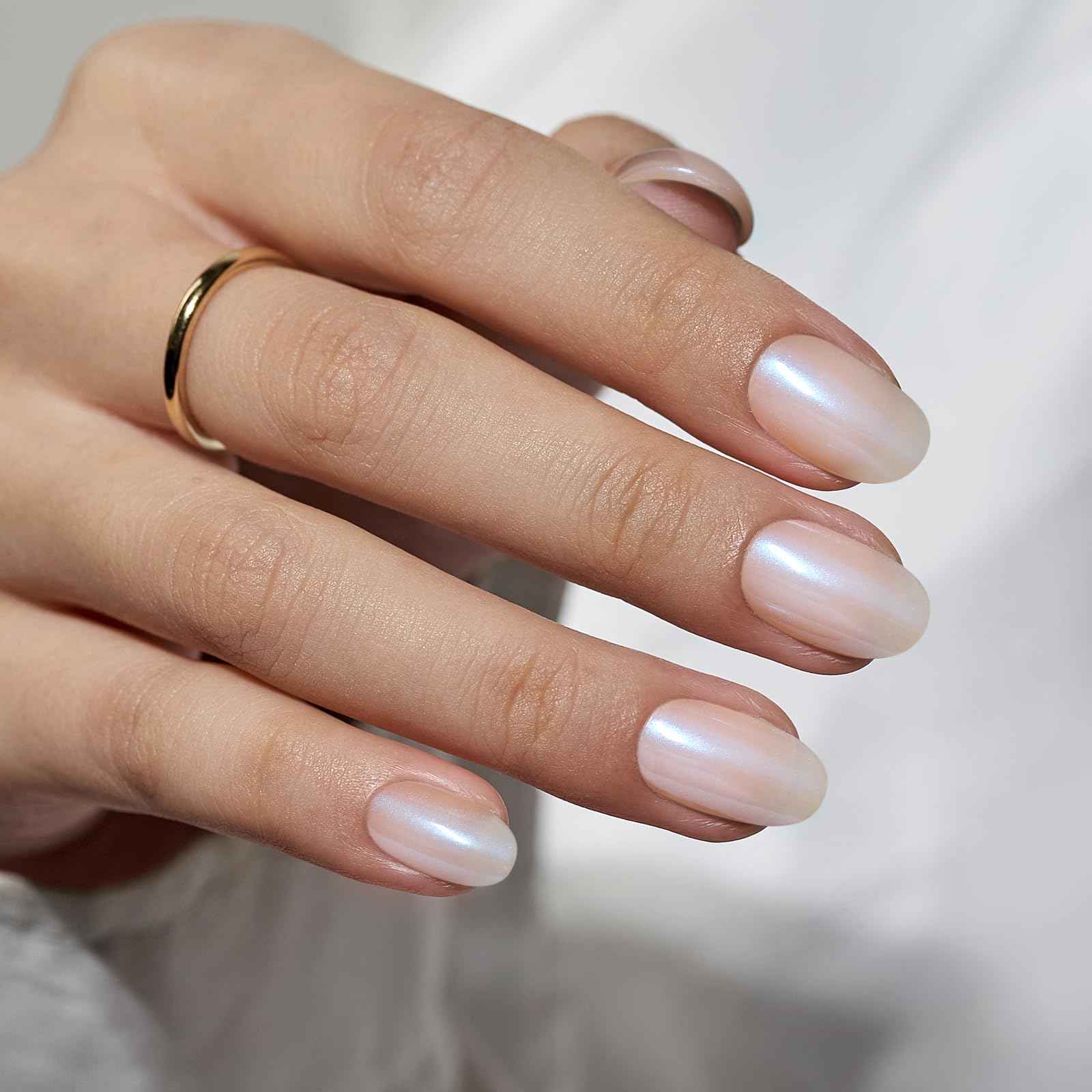 BTArtbox Press On Nails - Soft Gel Chrome Press on Nails Fake Nail with Nail Glue, Fit Perfectly, Reusable Glue On Nails, Nudies & Chrome Pearl