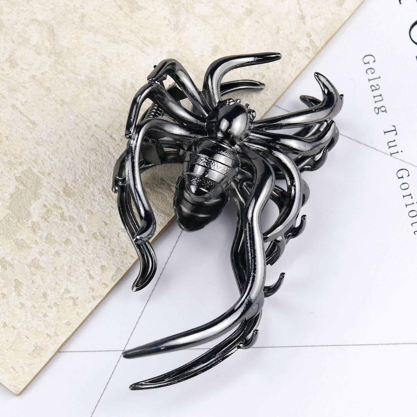 Halloween Metal Hair Claw Clips with Black Spider Design - Strong Hold Large Jaw Clamps for Women's Vintage Hair Styling, 1Pcs