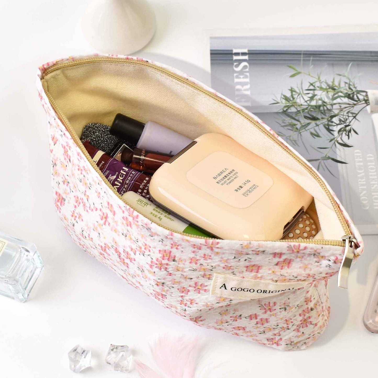 giteo bedding Aesthetic Makeup Bag Cotton, Quilted Floral Make up Bags, Travel Toiletry Bag Women, Daily Use Cosmetic Bags for Girls, Pink Makeup Bag for Purse, Cosmetics Organizer Pouch (Pink)