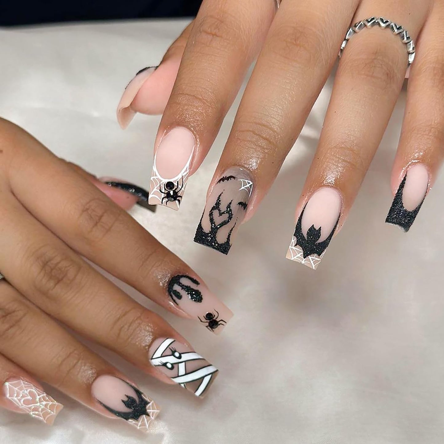 Halloween Long Press on Nails French Tip Fake Nails Full Cover Nude Pink Artificial on Nails Spider and Spider Web Bat Nail Design Acrylic False Nails Holiday Nails for Women DIY Nails 24Pcs