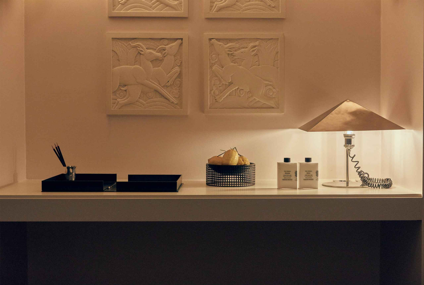 TEA Collective Artemis Nourish Body Cream l Artemisia, Rosemary, Eucalyptus l 9.46 Fl Oz l Product of Korea