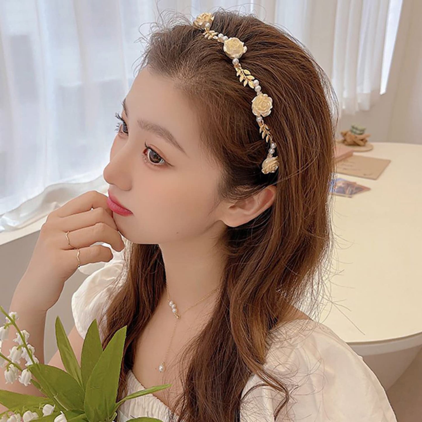 Valentine Headband Hair Clips Flower Hair Accessories Metal Gold White Rose Exquisite Floral Rose Design Elegant Hair Hoop Hairbands Hair Band Ornaments Hairpin for Women Girls for Wedding 1Pcs