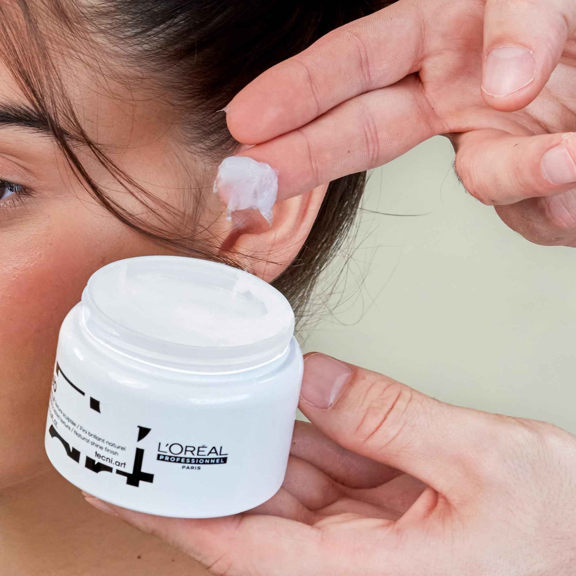 L'Oréal Professionnel Paris Flex Web Texture Paste - Strong Hold Pomade and Styling Gel For All Hair Types, Packaging May Vary