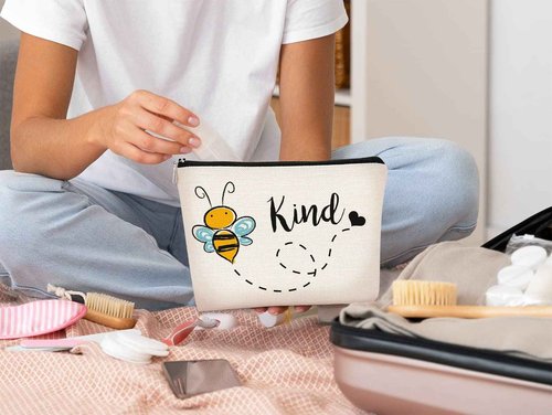 Be Kind Cute Honey Bee Makeup Bag,Cute Honey Bee Cosmetic Bag Best Gift Idea for Bee Lovers Teen Girls Women,Inspirational Birthday Gifts for Teen Girls Women Daughter Sister