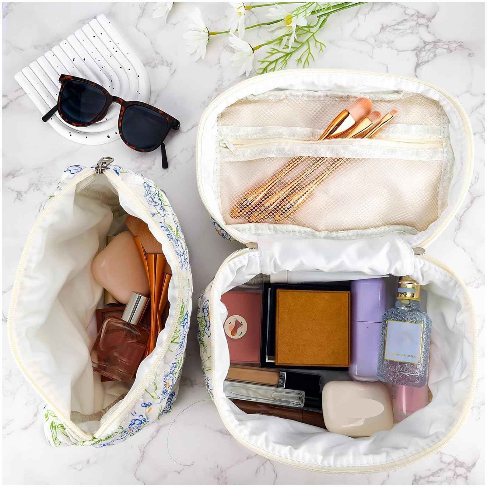 RSRSLEII 2 Pcs Quilted Cotton Makeup Pouch, Coquette Floral Quilted Toiletry Makeup Bag for Women and Girls, Aesthetic Travel Organized Cosmetic Bags(02Bear Pattern)