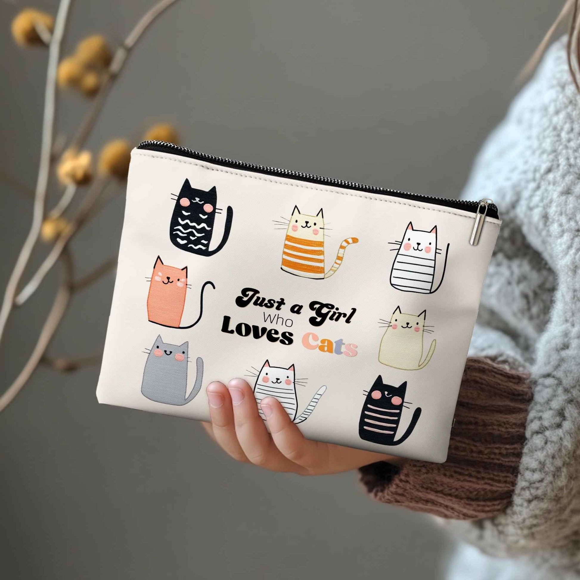 Rone168 Cute Cat Lover Gifts for Women Makeup Bag, Cat Lover, Just a Girl Who Loves Cats Organizer Bag. 10x7 Inches