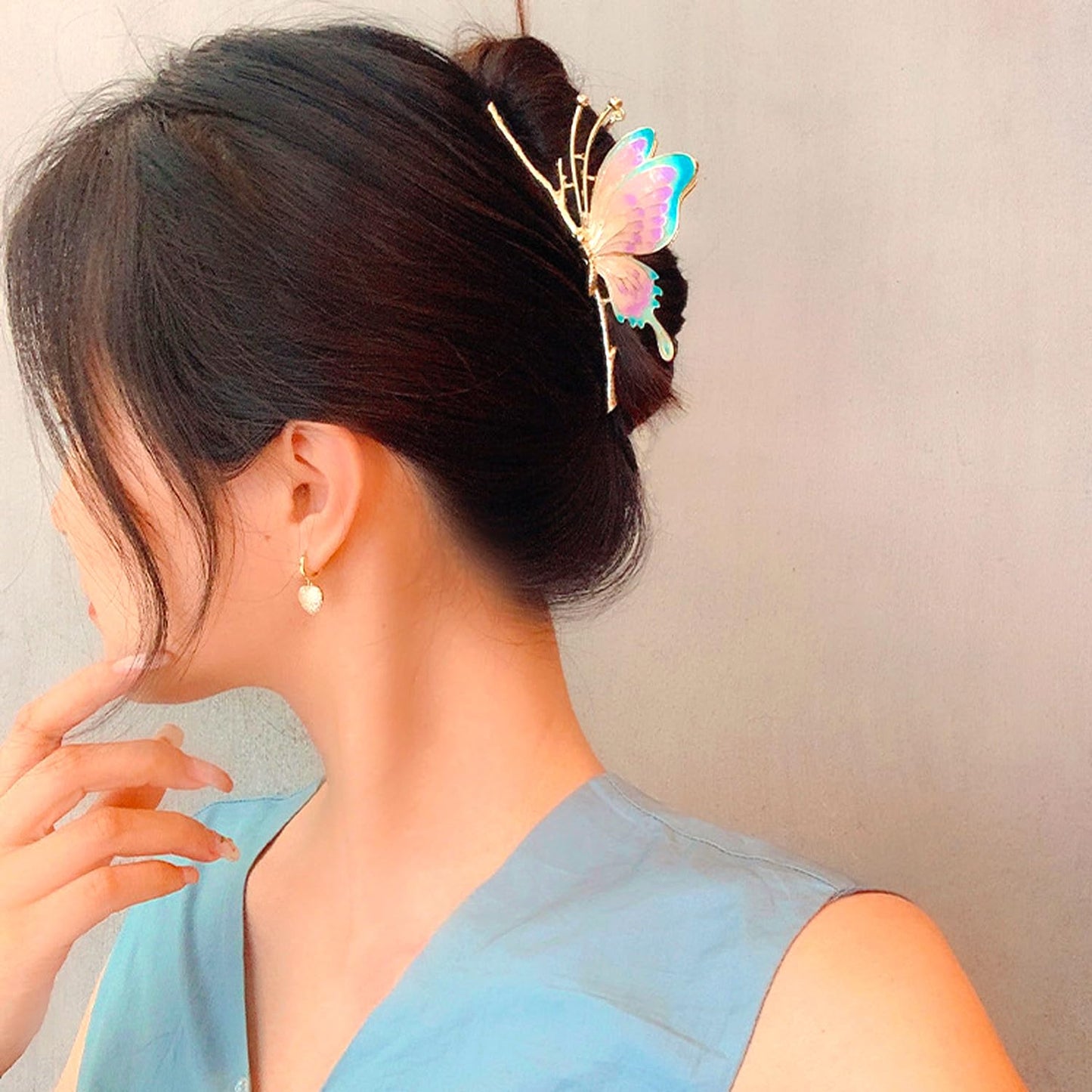 WODICO 2Pcs Gold Butterfly Hair Clips for Women - Made of Metal Perfect for Thin or Thick Hair, Include 2Pcs Metal Butterfly Claw Clips.