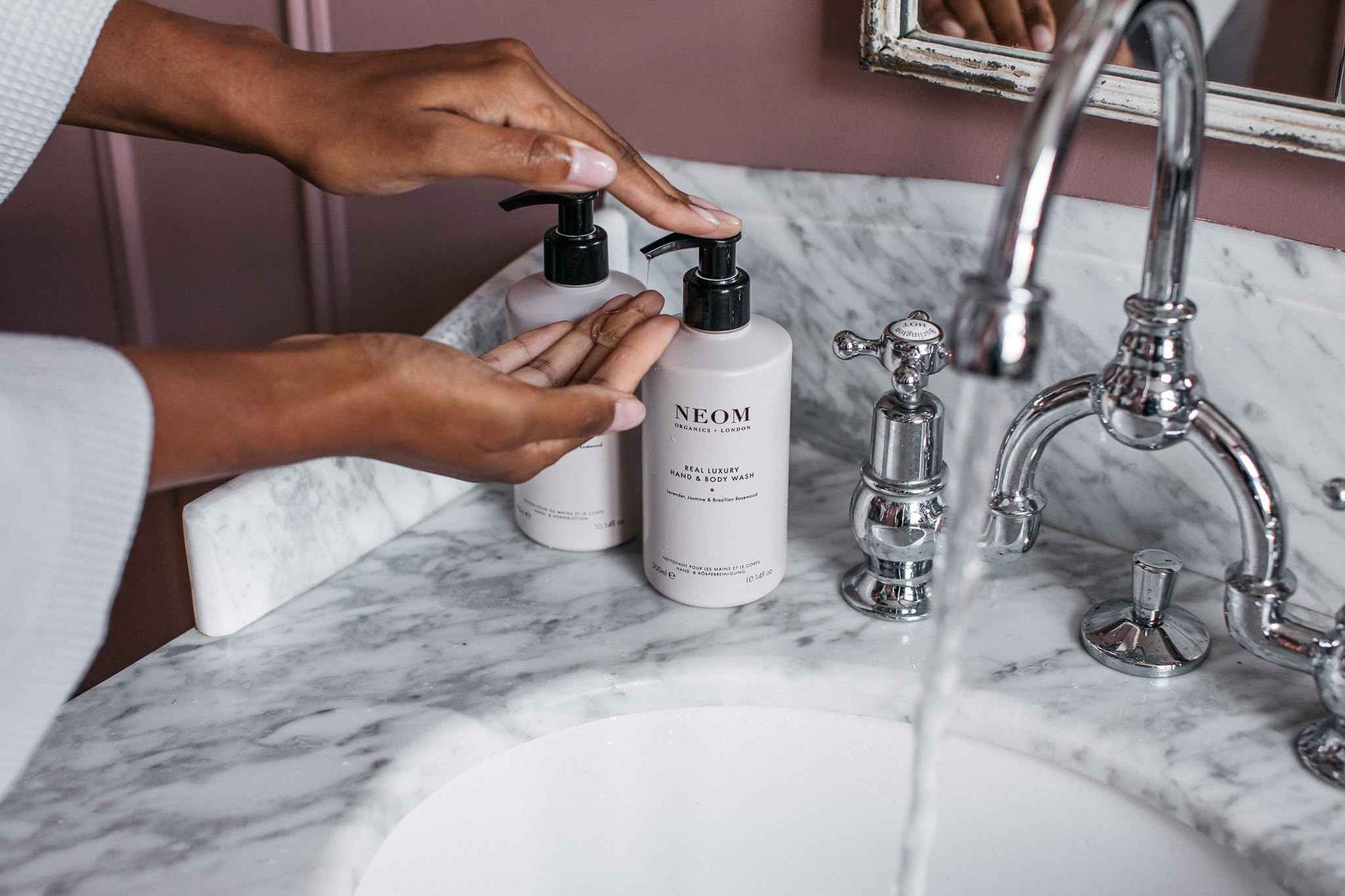 Neom – Real Luxury Hand & Body Lotion, 300ml | Lavender, Rosewood & Jasmine | Nourish and Soften