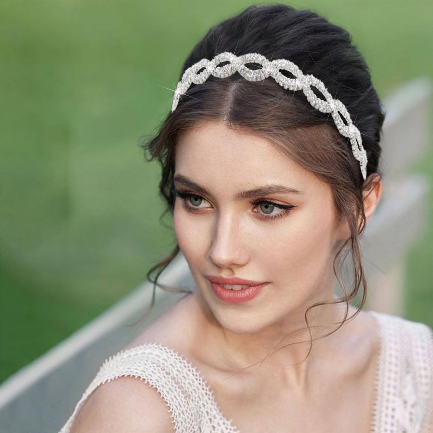 FULZTEY Bling Crystal Chain Headpiece for Girls Silver Elastic Rhinestone Headband Boho Diamond Headpiece Jewel Halo Crown Sparkling Hair Accessories for First Communion Wedding Parties Headdress