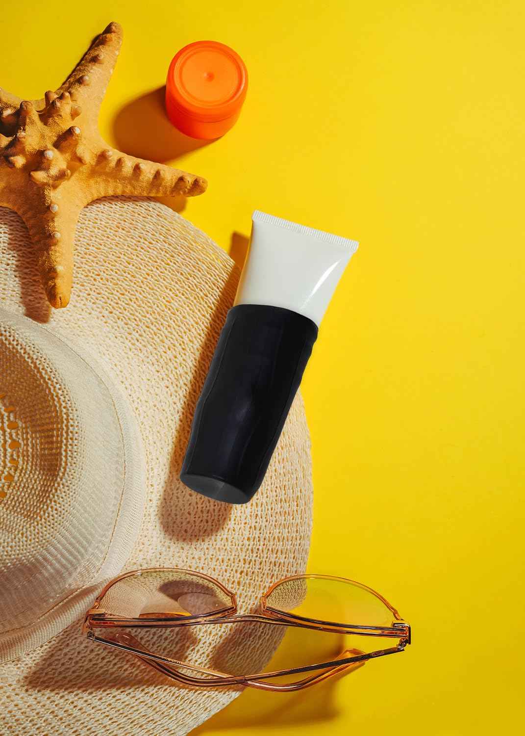 Mini Skater 5pcs Silicone Travel Bottle Cover Reusable Elastic Sleeve Fit Standard Toiletry Container Stretching Bottle Lid Cap for Luggage Bag Suitcase Prevent Leakage Solution (Black)