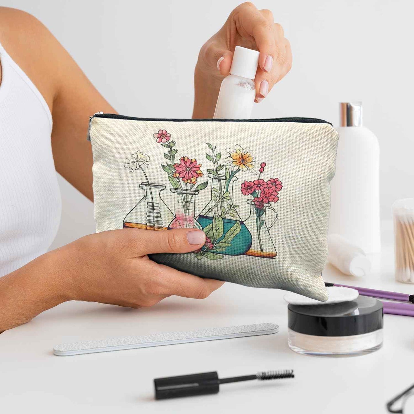 RYYCDOI Science Teacher Gifts Makeup Bag - Floral Beakers Cosmetic Pouch