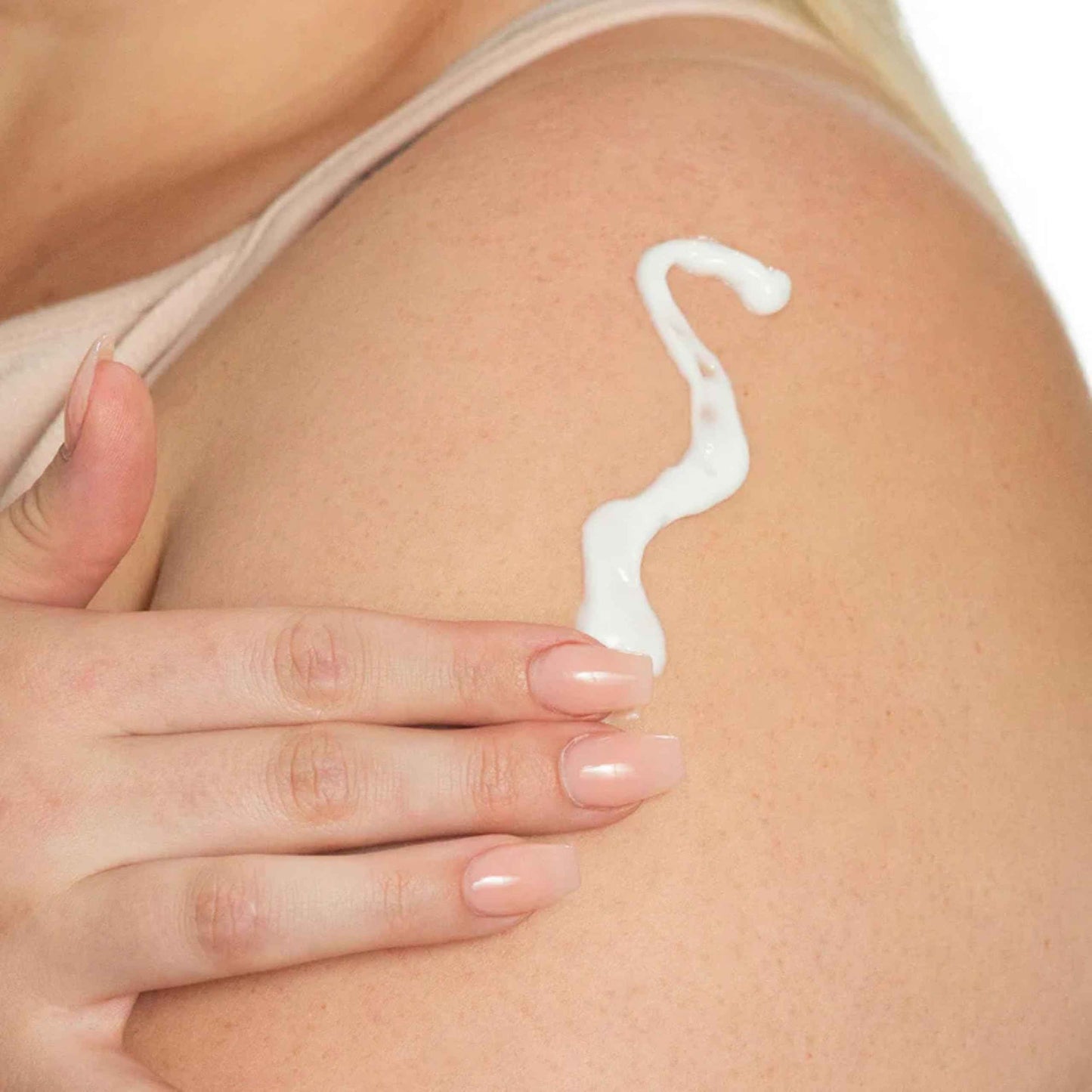 Dionis Goat Milk Skincare Bundle - Vanilla Chai Hand & Body Cream (3.3 oz Travel Size) & Body Lotion (8.5 oz Full Size), Moisturizing Set for Dry and Sensitive Skin, Cruelty-Free and Paraben-Free