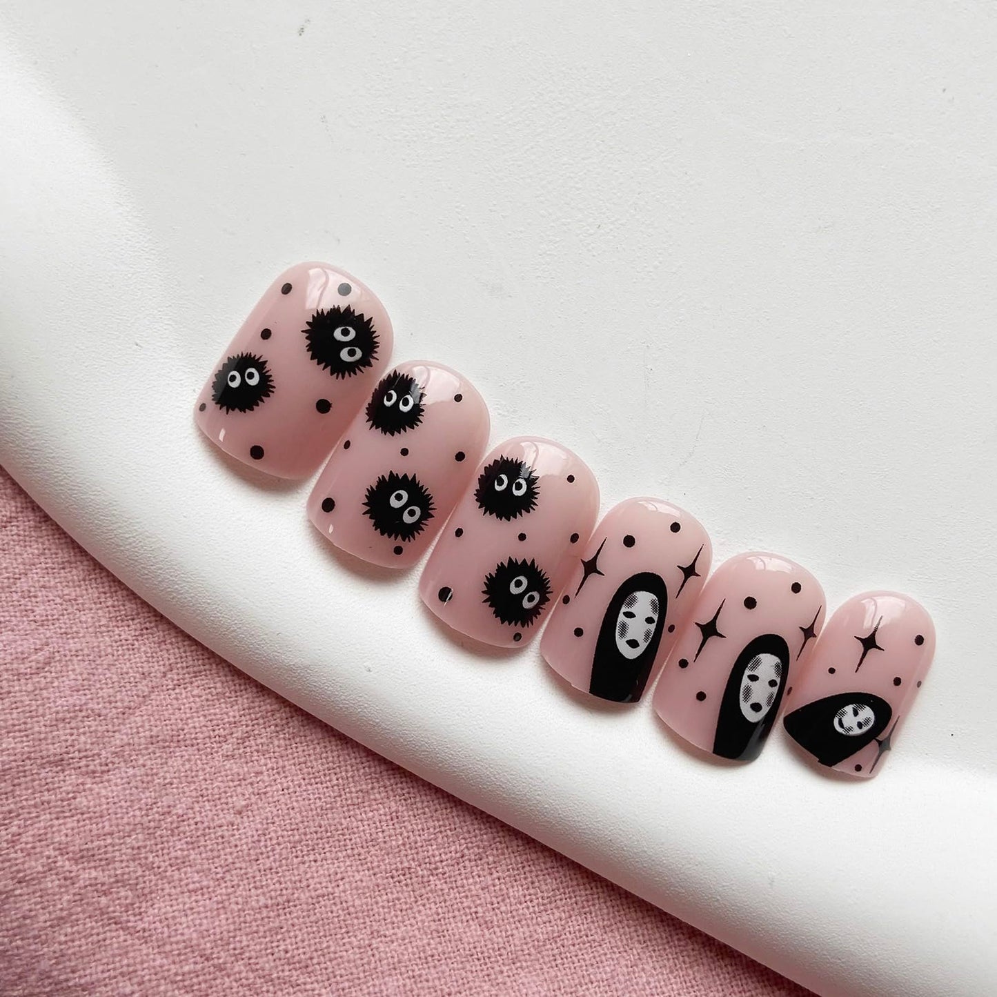 Halloween Press on Nails, Short Square Fake Nails Nude Pink False Nails Glossy Acrylic Nails Star Little Devil Virus Halloween Stick on Nails Full Cover Artificial Nails for Women Girls Manicure 24Pcs