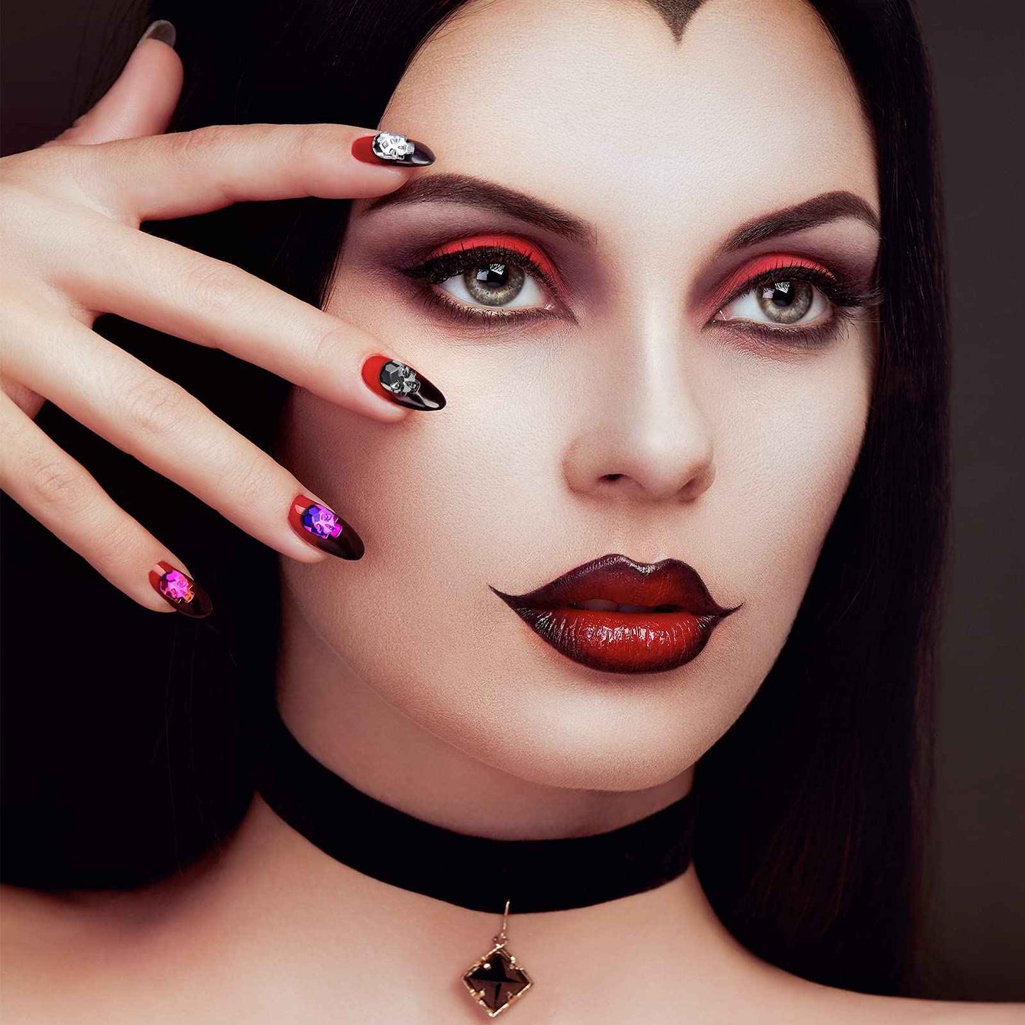 Queekay 70 Pcs Skull Nail Charms Halloween 3D Nail Art Charms Silver Gold Rainbow Alloy Rhinestone Skull for DIY Manicure