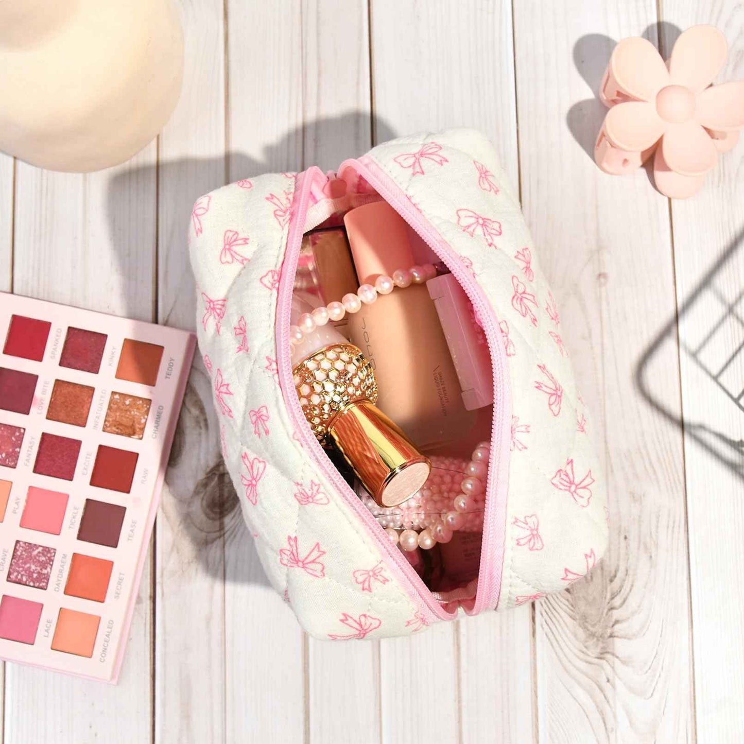 SOIDRAM Floral Makeup Bag Small Quilted Cosmetic Bag Cute Makeup Pouch Coquette Makeup Bag Aesthetic Travel toiletry bag Organizer Cotton Makeup Brushes Storage Bag for Women (Coquette Bow -S)
