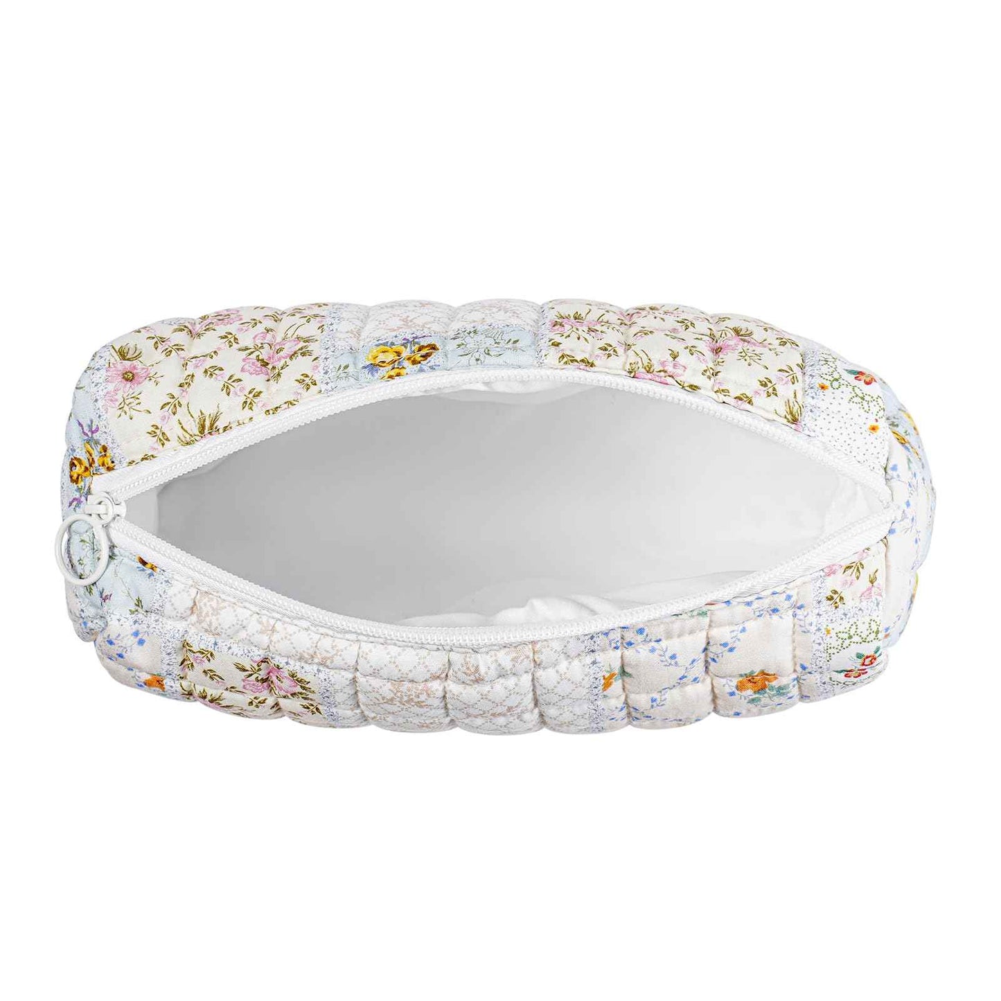 uekeboag Quilted Cotton Makeup Bag,Coquette Quilted Toiletry Bag for Women and Girls,Floral Coquette Pouch,Cute Kawaii Travel Cosmetic Bags(White Bear)