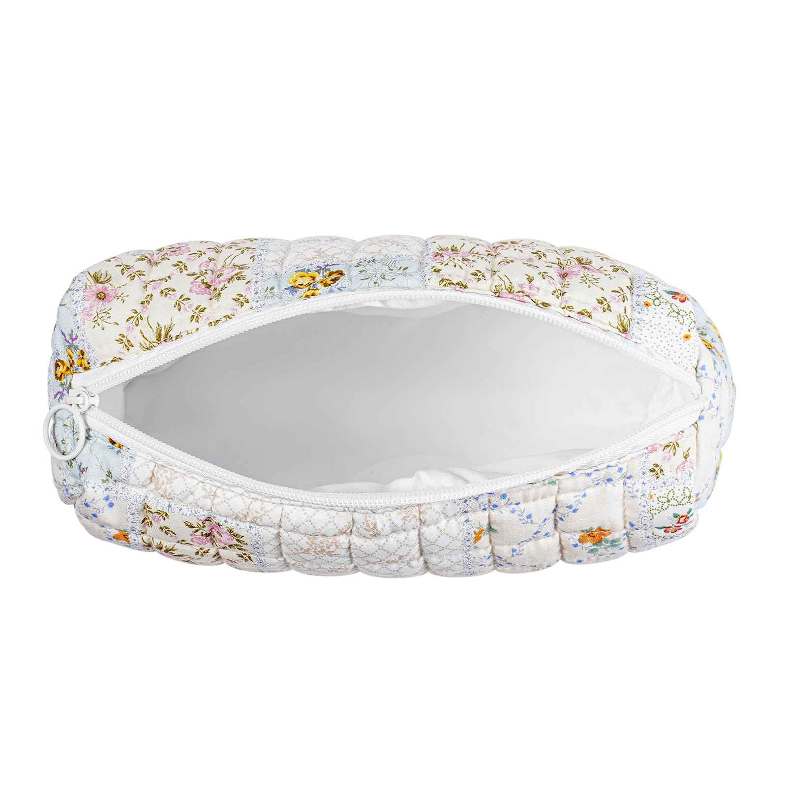 uekeboag Quilted Cotton Makeup Bag,Coquette Quilted Toiletry Bag for Women and Girls,Floral Coquette Pouch,Cute Kawaii Travel Cosmetic Bags(White Bear)