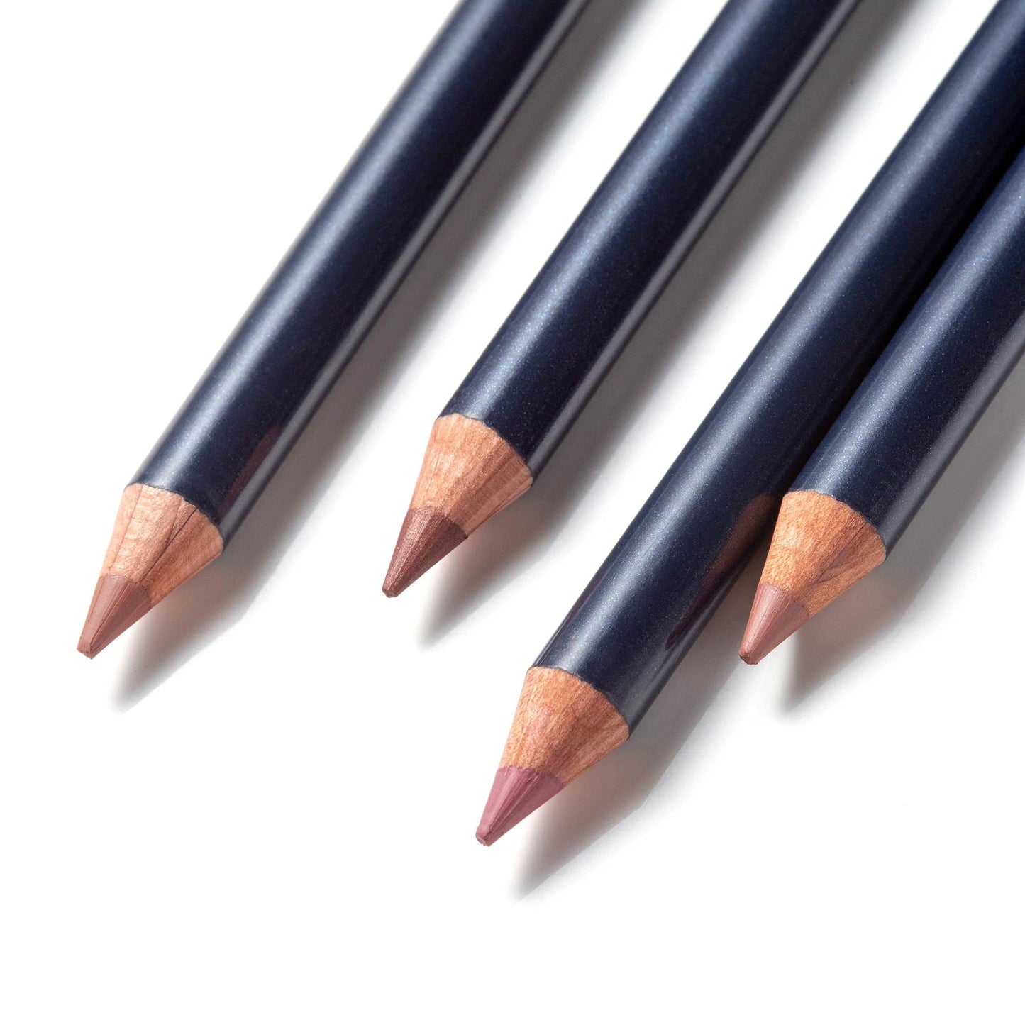 Lune+Aster PowerLips Lip Liner - Independent - Formulated with nourishing marula oil and vitamins C & E, it glides on smoothly to effortlessly create a perfectly polished look.