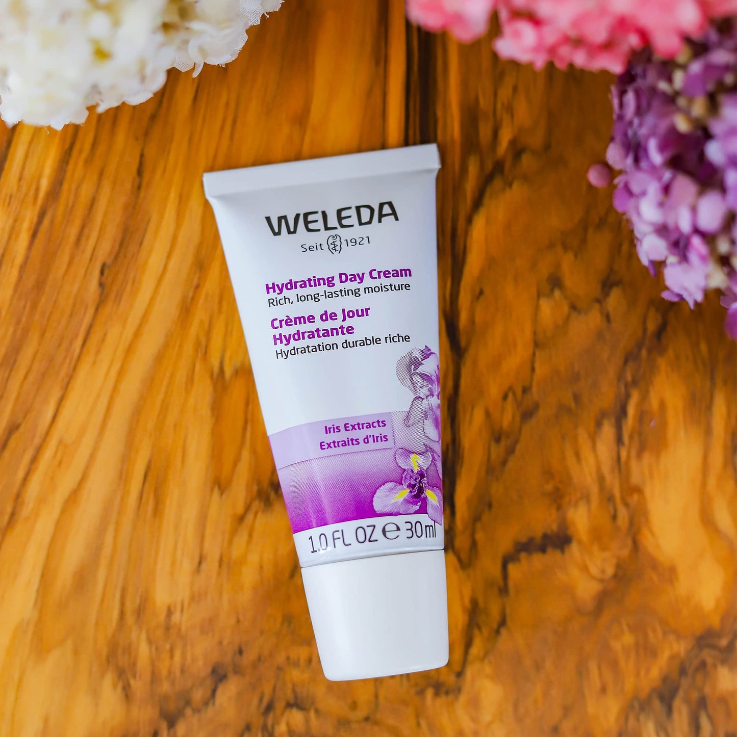 Weleda Hydrating Day Face Cream, 1 Fluid Ounce, Plant Rich Moisturizer with Iris Root, Jojoba Oil and Witch Hazel