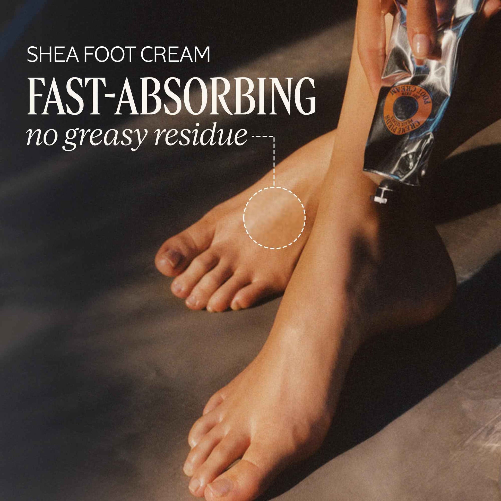 L’Occitane Shea Butter Classics Holiday Gift Set, Soothing, Nourishing & Hydrating Daily Essentials, Travel-Sized Minis, Skincare, Lip & Body Care